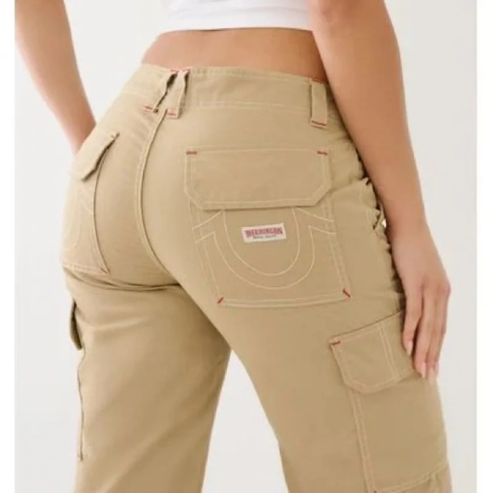 True Religion Military Single Needle Cargo Pant Travertine
Khaki Women's 28 NWT - Picture 4 of 16